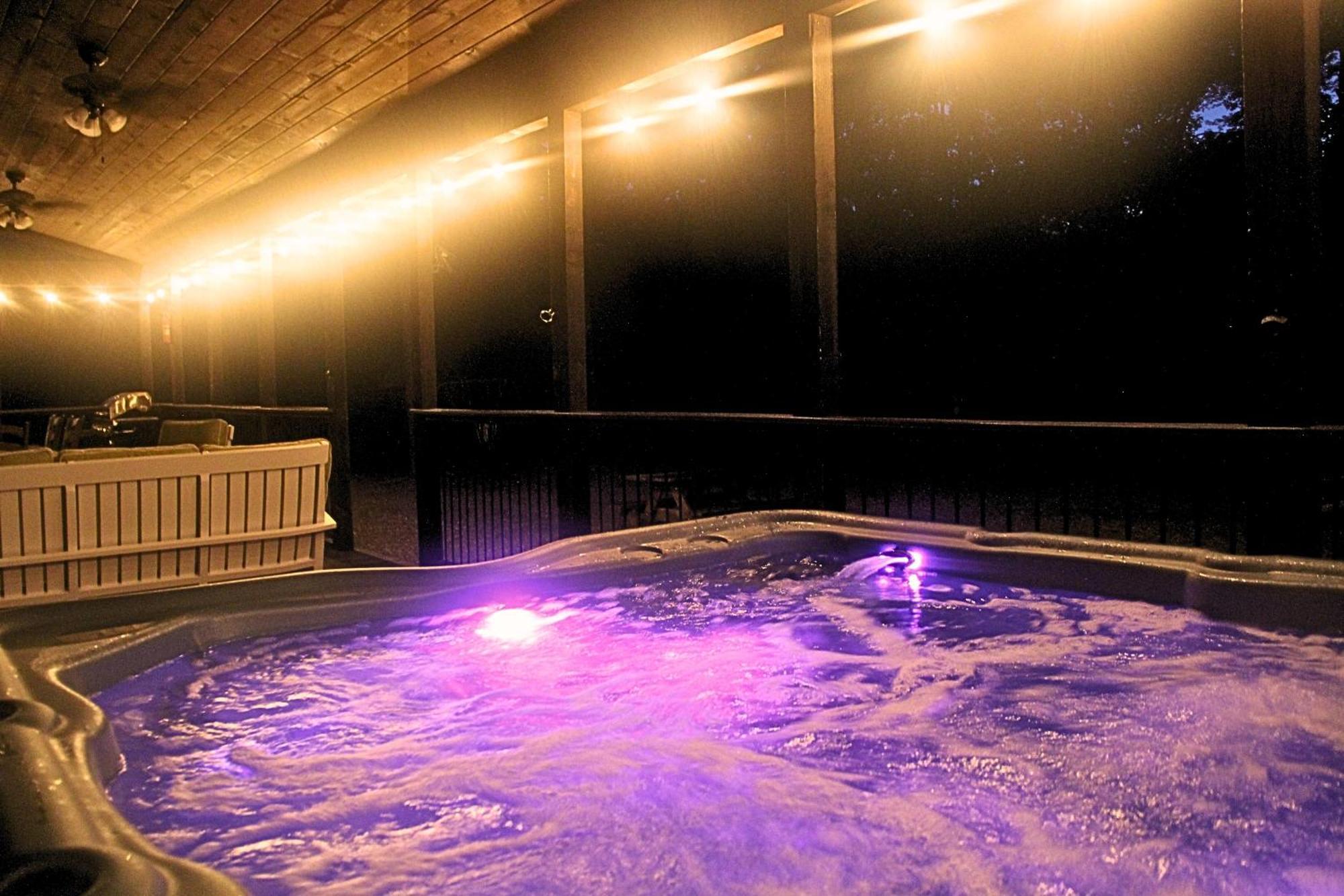 4Br/3Bth Family Cabin With A Hot Tub, Sleeps 14 Broken Bow Dış mekan fotoğraf