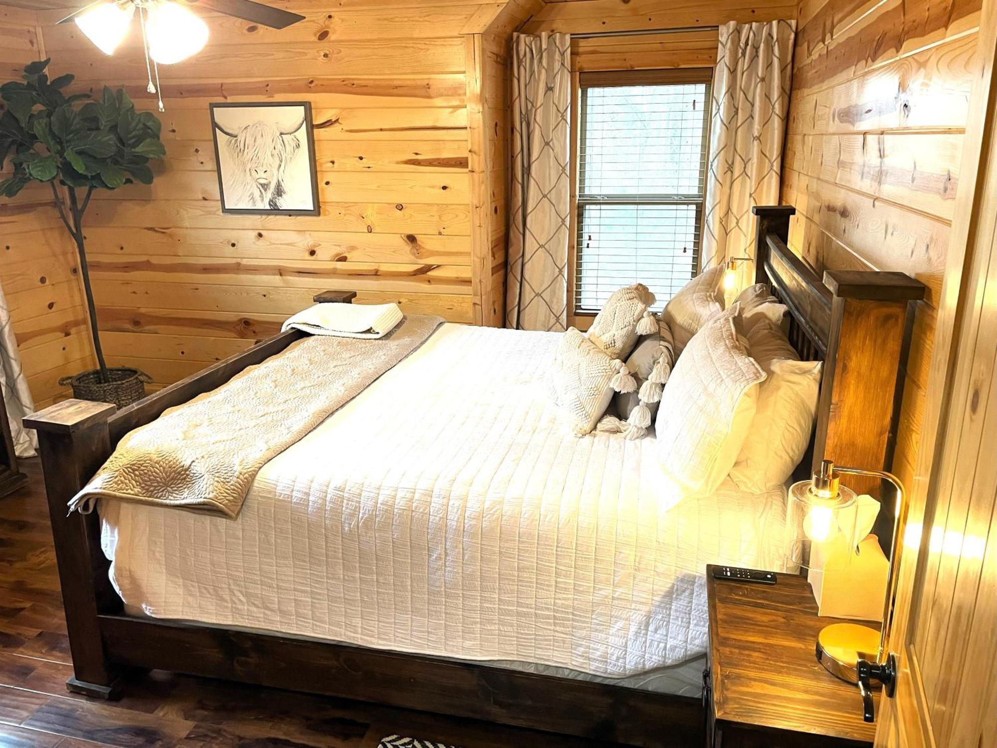 4Br/3Bth Family Cabin With A Hot Tub, Sleeps 14 Broken Bow Dış mekan fotoğraf