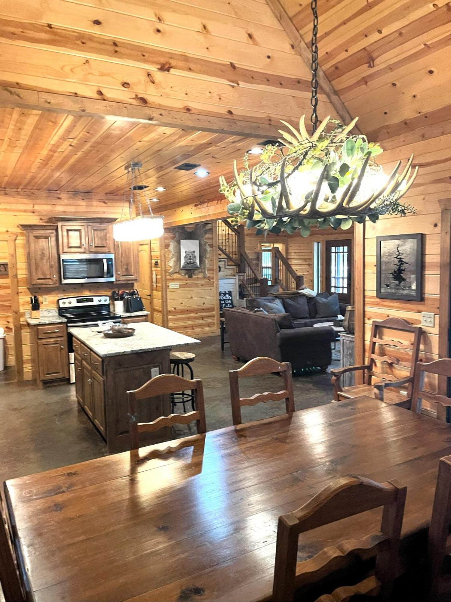 4Br/3Bth Family Cabin With A Hot Tub, Sleeps 14 Broken Bow Dış mekan fotoğraf